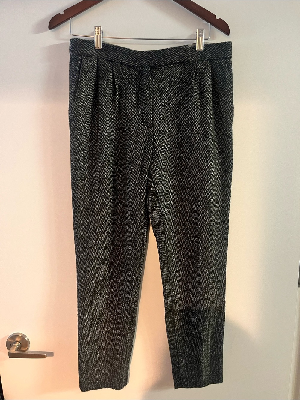 Classic Wool Herringbone High-Waist Carrot Ankle Trousers - Gray size S - Picture 5 of 11